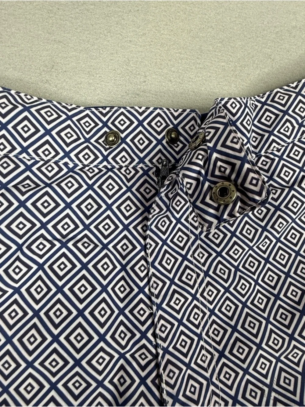 Aqua et Sol Men's Swim Trunks 38 Blue White Geometric Mesh Lined NWT USA